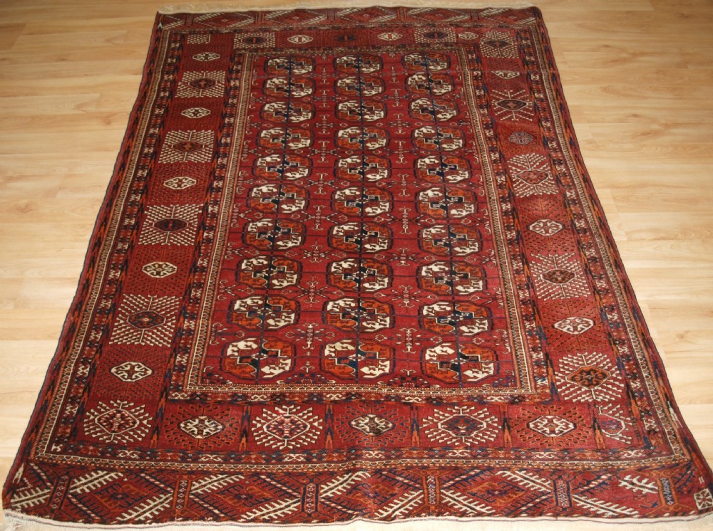 ANTIQUE TEKKE TURKMEN RUG, SUPERB COLOUR, GREAT CONDITION, CIRCA 1900.