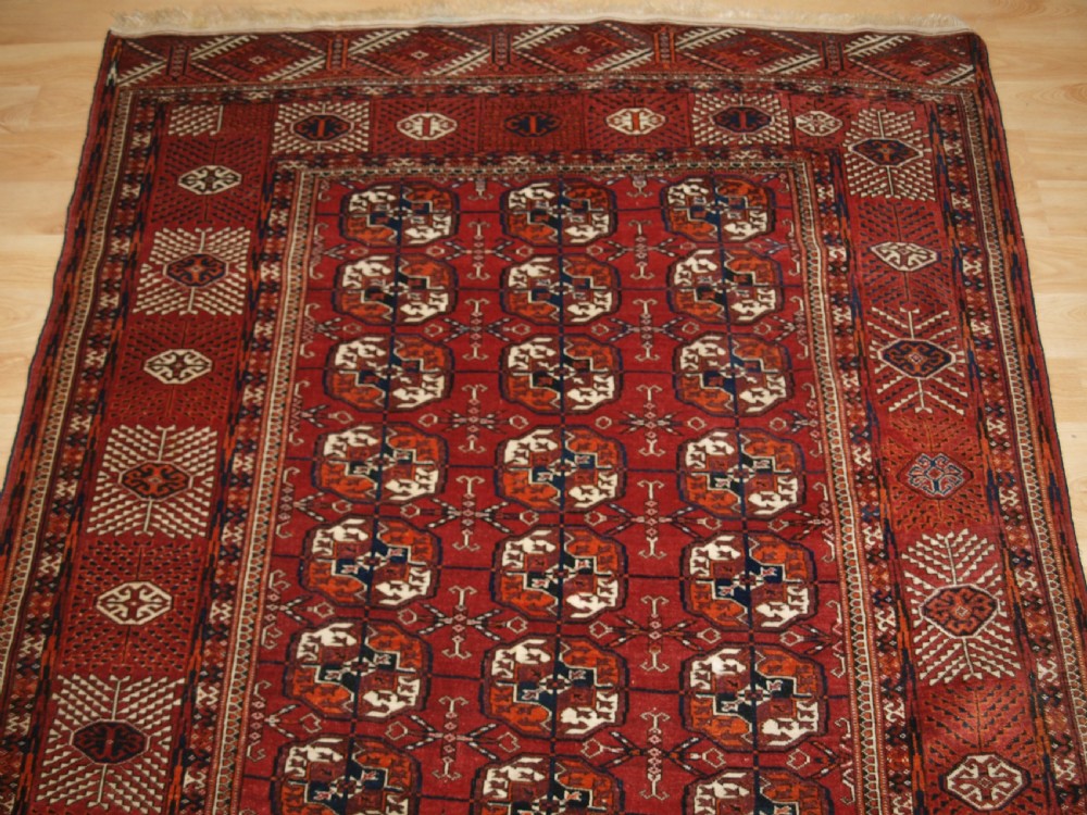 ANTIQUE TEKKE TURKMEN RUG, SUPERB COLOUR, GREAT CONDITION, CIRCA 1900. View II