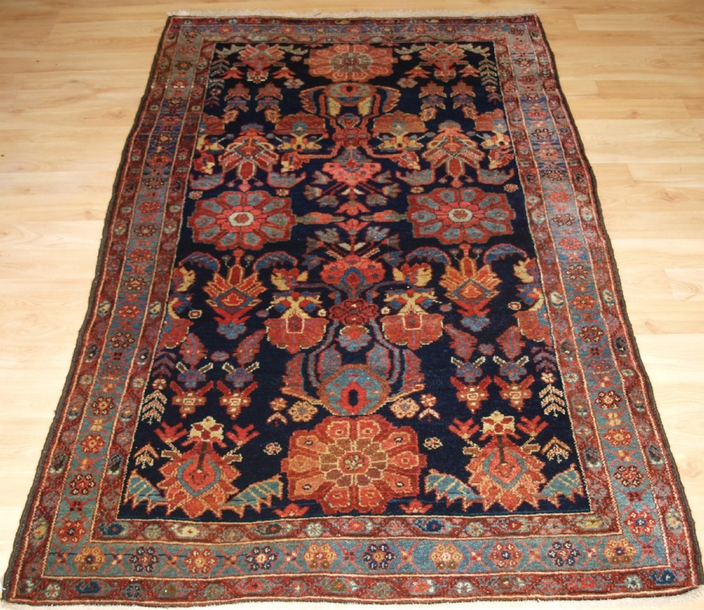 ANTIQUE KURDISH VILLAGE RUG, STRIKING DESIGN, CIRCA 1900.