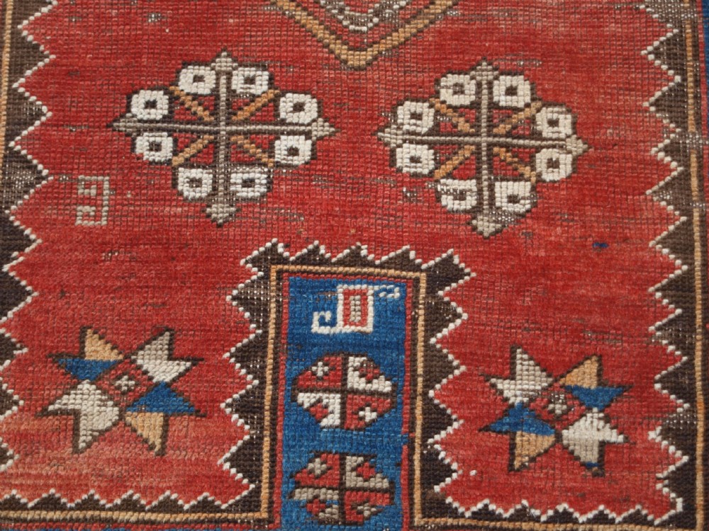 ANTIQUE CAUCASIAN BORDJALOU KAZAK PRAYER RUG, CIRCA 1880. View VIII