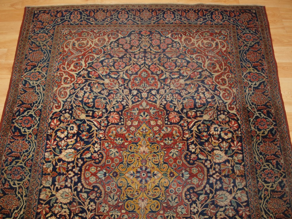 ANTIQUE KASHAN RUG, GREAT COLOUR WITH LOW PILE FOR THE LIVED WITH LOOK, CIRCA 1900. View III