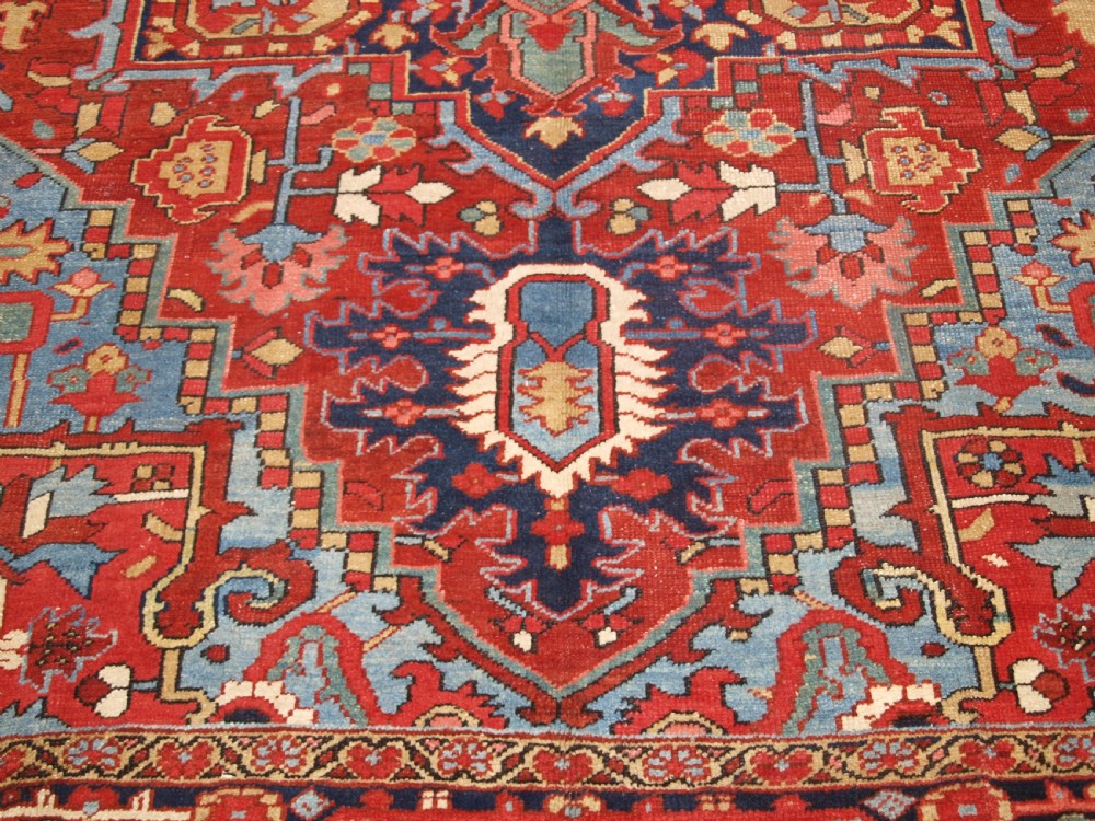 ANTIQUE HERIZ CARPET, EXCELLENT COLOURS, GREAT FURNISHING CARPET, CIRCA 1900. View XI