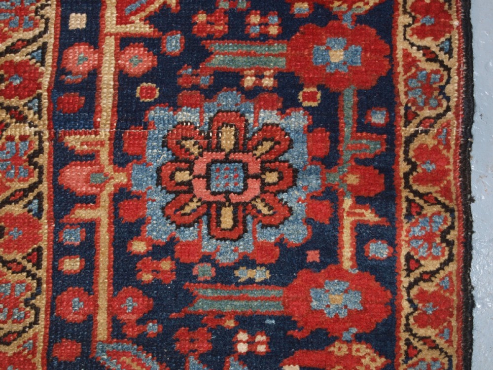 ANTIQUE HERIZ CARPET, EXCELLENT COLOURS, GREAT FURNISHING CARPET, CIRCA 1900. View XII
