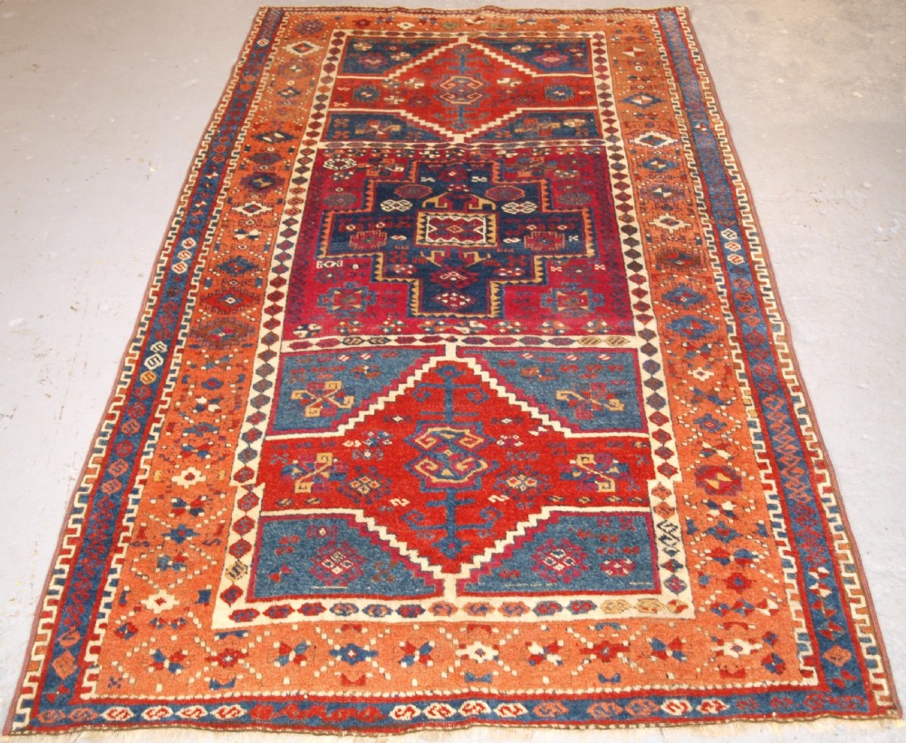 ANTIQUE EAST ANATOLIAN YURUK LONG RUG, BOX MEDALLIONS, CIRCA 1880.