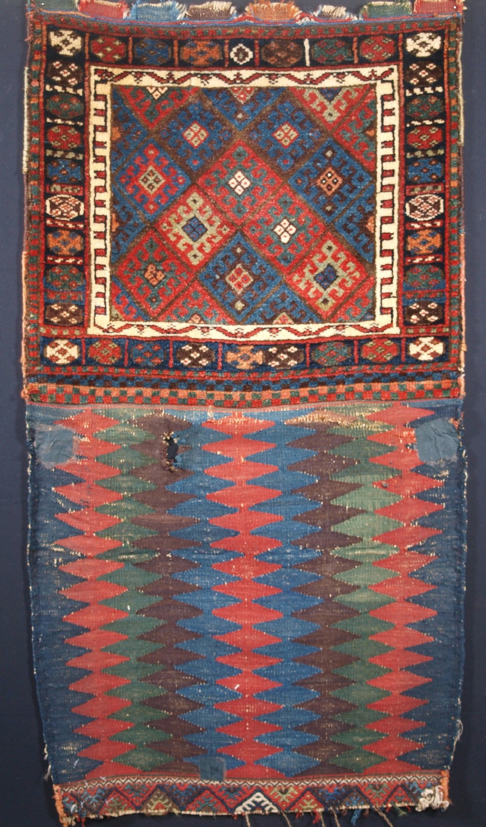 ANTIQUE JAF KURD BAG WITH PLAIN WEAVE ZIG ZAG BACK, CIRCA 1880.