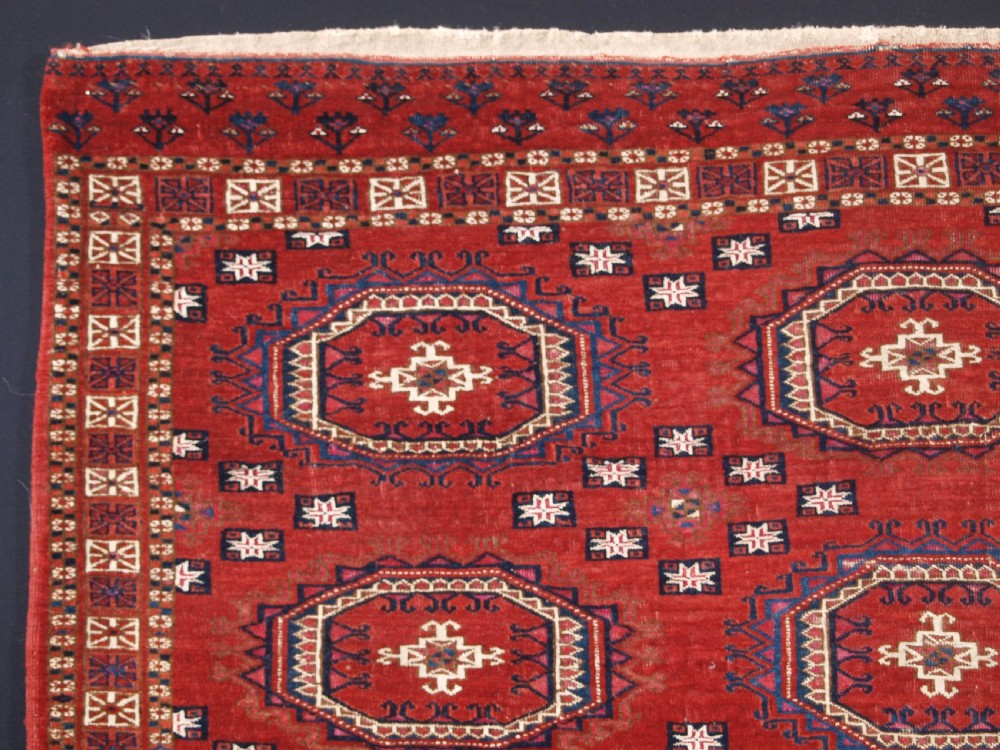 ANTIQUE TEKKE TURKMEN CHUVAL, SILK AND COTTON HIGHLIGHTS, SALOR GULS, CIRCA 1825. View II