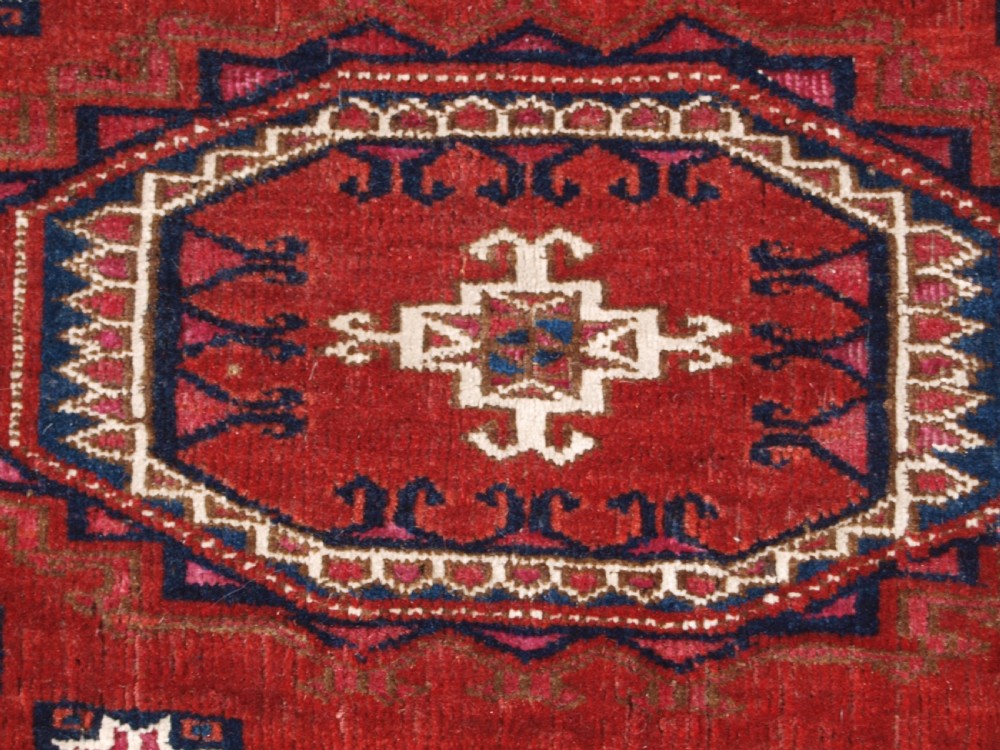 ANTIQUE TEKKE TURKMEN CHUVAL, SILK AND COTTON HIGHLIGHTS, SALOR GULS, CIRCA 1825. View XII
