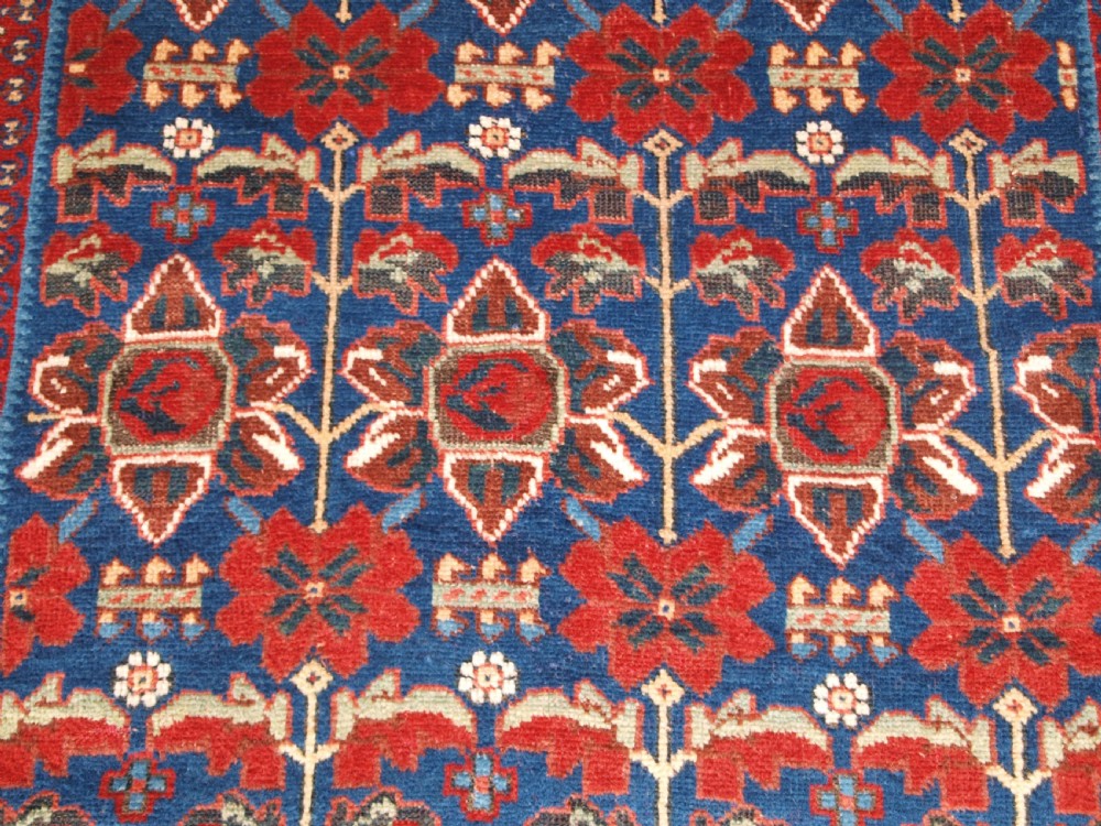 ANTIQUE AFSHAR RUG WITH UNUSUAL LARGE FLOWER DESIGN, CIRCA 1900. View VIII