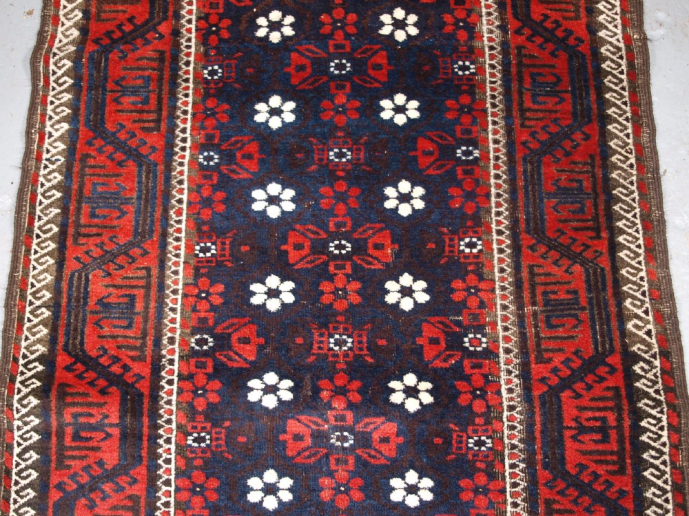 ANTIQUE BALUCH RUG WITH MINA KHANI DESIGN, EXCELLENT CONDITION, CIRCA 1900. View IV