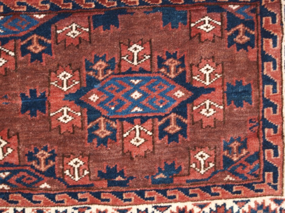 ANTIQUE YOMUT TURKMEN TORBA WITH KEPSE GUL DESIGN, CIRCA 1880. View VII