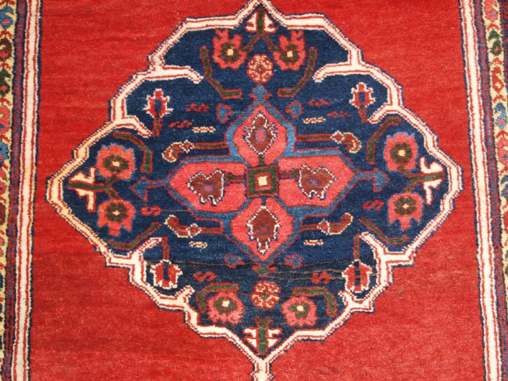 ANTIQUE BIJAR RUG OF SMALL SIZE, EXCELLENT CONDITION, CIRCA 1900. View VIII