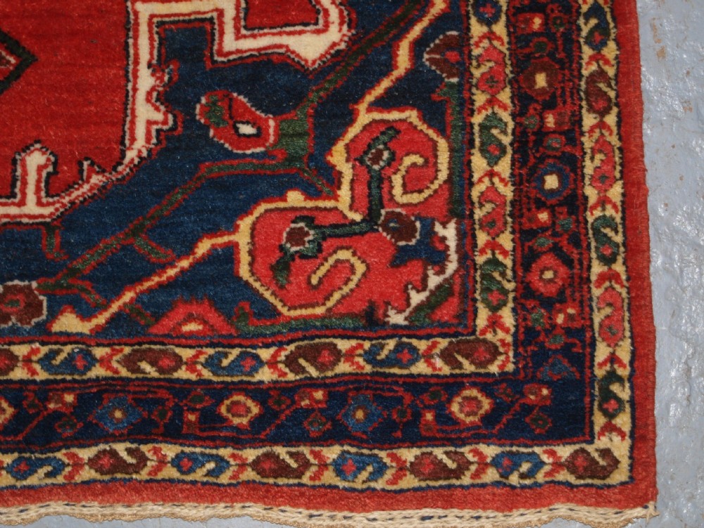 ANTIQUE BIJAR RUG OF SMALL SIZE, EXCELLENT CONDITION, CIRCA 1900. View XI