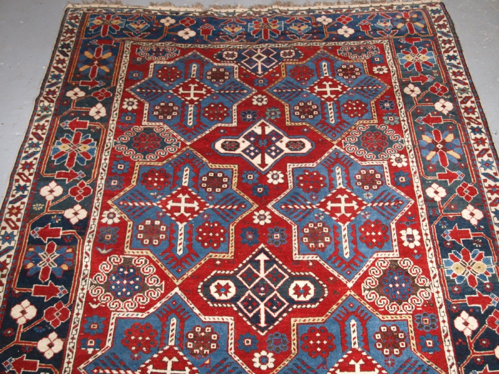 ANTIQUE CAUCASIAN SHIRVAN RUG WITH AKSTAFA STAR DESIGN, CIRCA 1890. View III