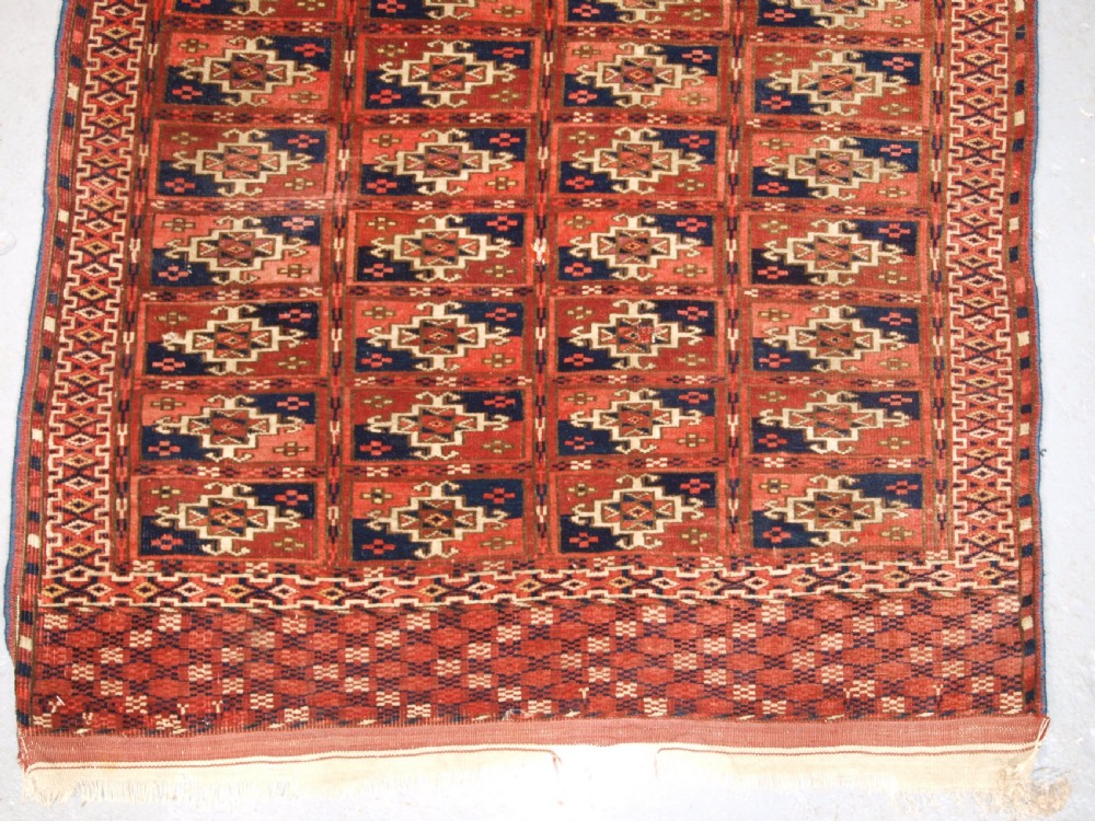 ANTIQUE TEKKE TURKMEN DOWRY RUG, VERY FINE WEAVE, CIRCA 1890. View III