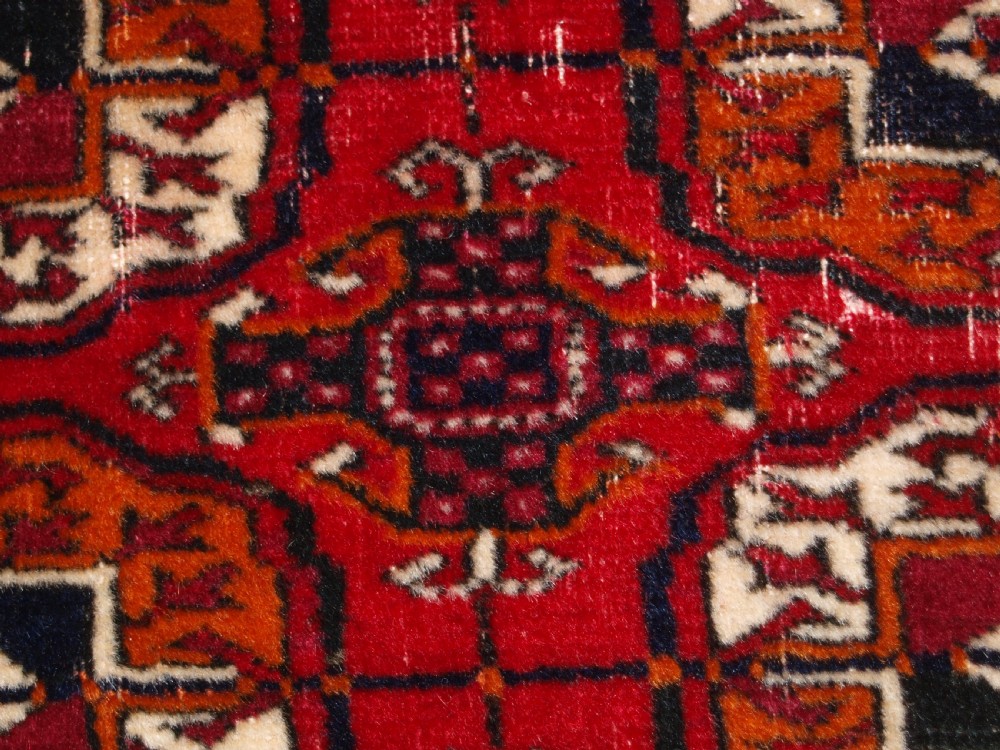 ANTIQUE TEKKE TURKMEN RUG OF SMALL SIZE, CIRCA 1900. View X