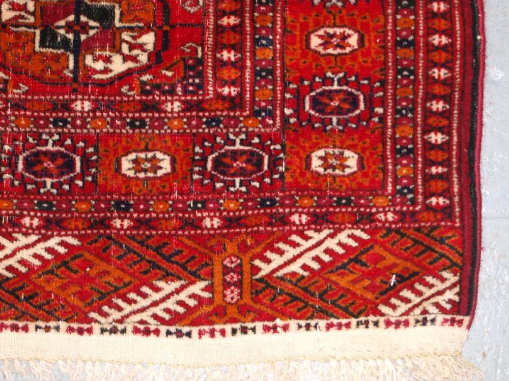 ANTIQUE TEKKE TURKMEN RUG OF SMALL SIZE, CIRCA 1900. View XII