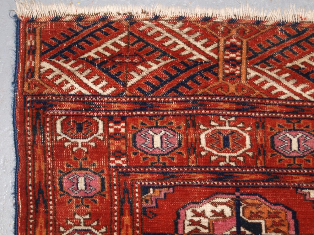 ANTIQUE TEKKE TURKMEN RUG OF SMALL SQUARE SIZE, CIRCA 1900. View V