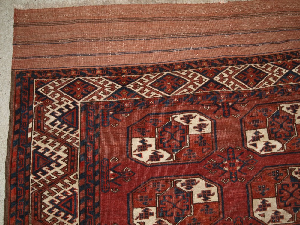 ANTIQUE ERSARI KIZYL AYAK TURKMEN MAIN CARPET, UNUSUAL GUL, CIRCA 1880. View III