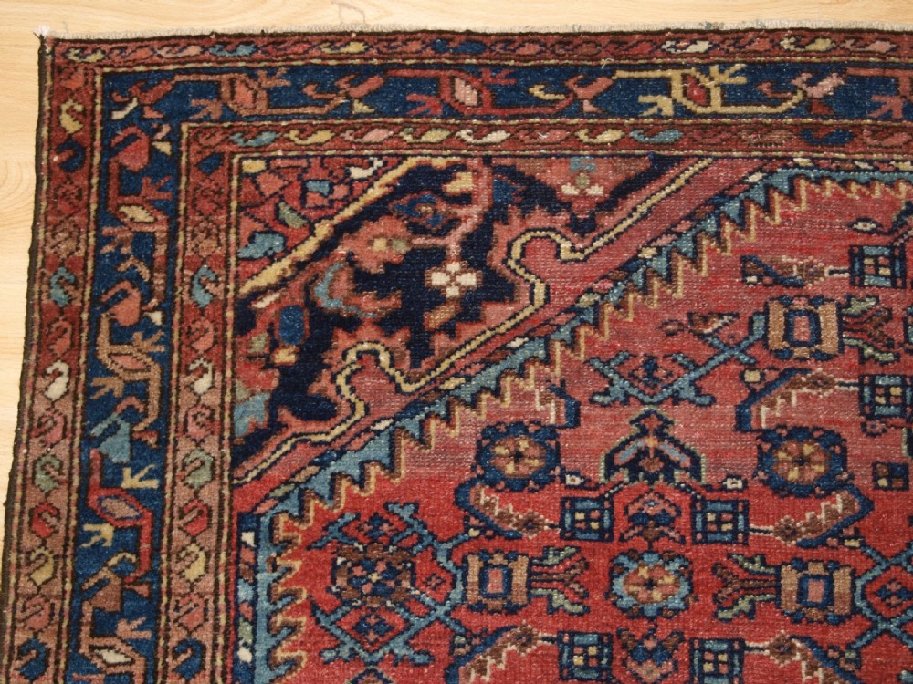 ANTIQUE HAMADAN REGION VILLAGE RUG, GOOD SOFT COLOURS, CIRCA 1900. View III