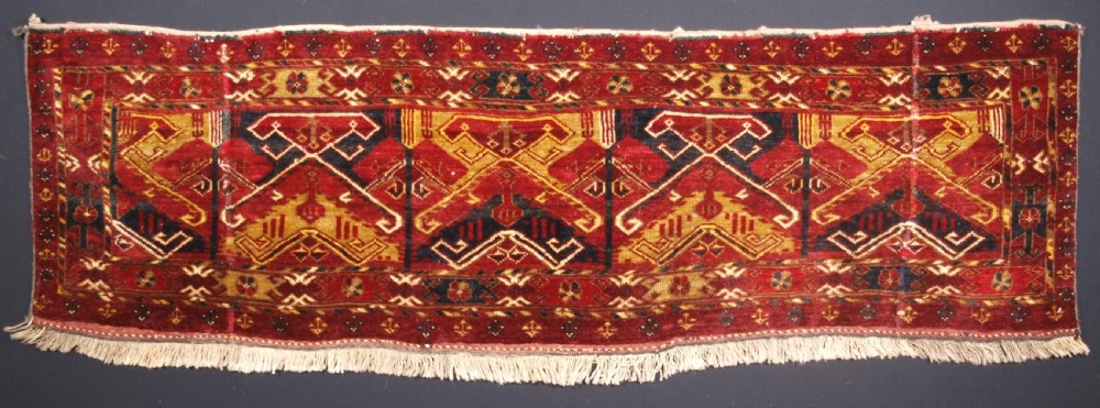 ANTIQUE ERSARI BESHIR TURKMEN TORBA, UNUSUAL DESIGN, CIRCA 1900.