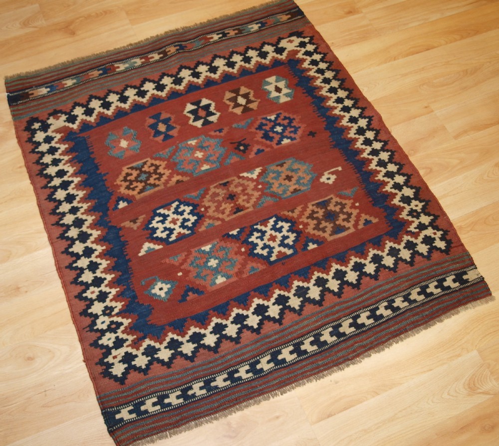 ANTIQUE TRIBAL QASHQAI KILIM SOFREH, EATING CLOTH, CIRCA 1900. View II
