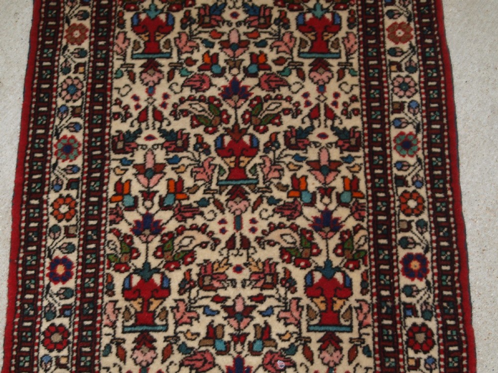 OLD HAMADAN REGION RUNNER, LONG AND NARROW, CIRCA 1930. View III