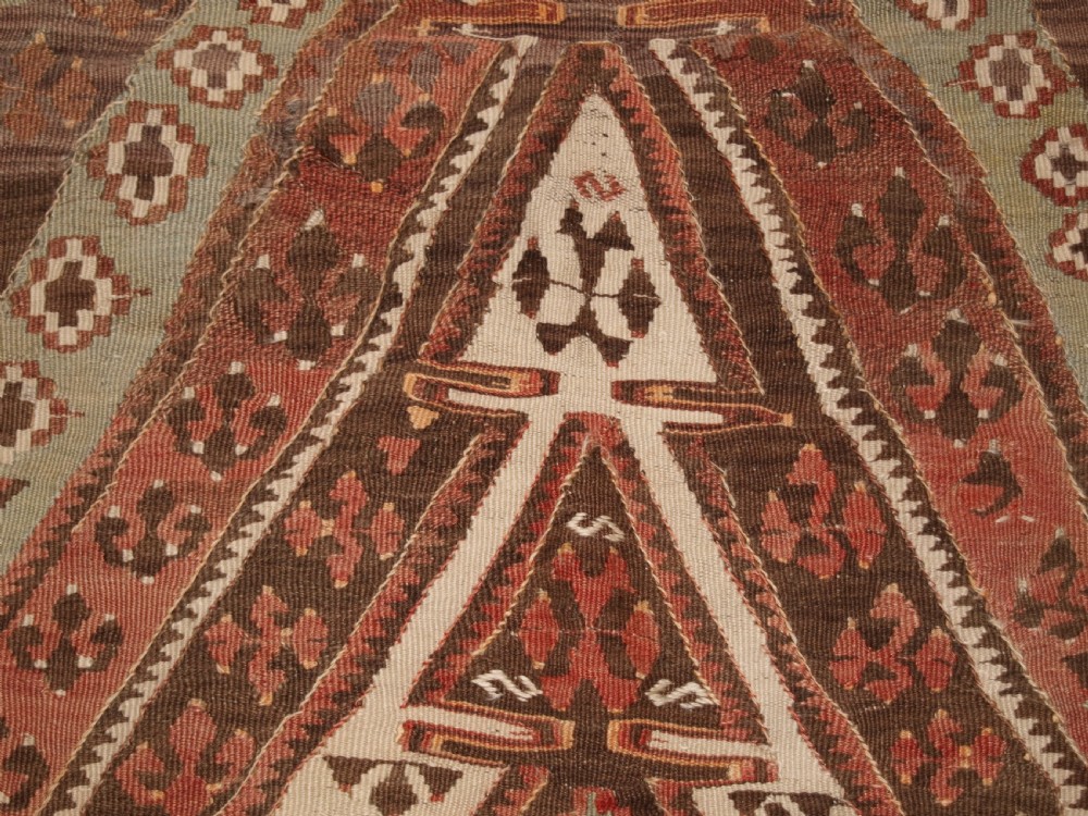 ANTIQUE TURKISH KAYSERI KILIM, SINGLE MEDALLION DESIGN, CIRCA 1920. View IX