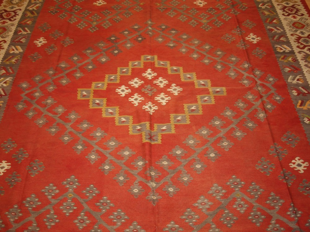 ANTIQUE SHARKOY KILIM, TRADITIONAL DESIGN AND SOFT COLOURS, CIRCA 1920. View V