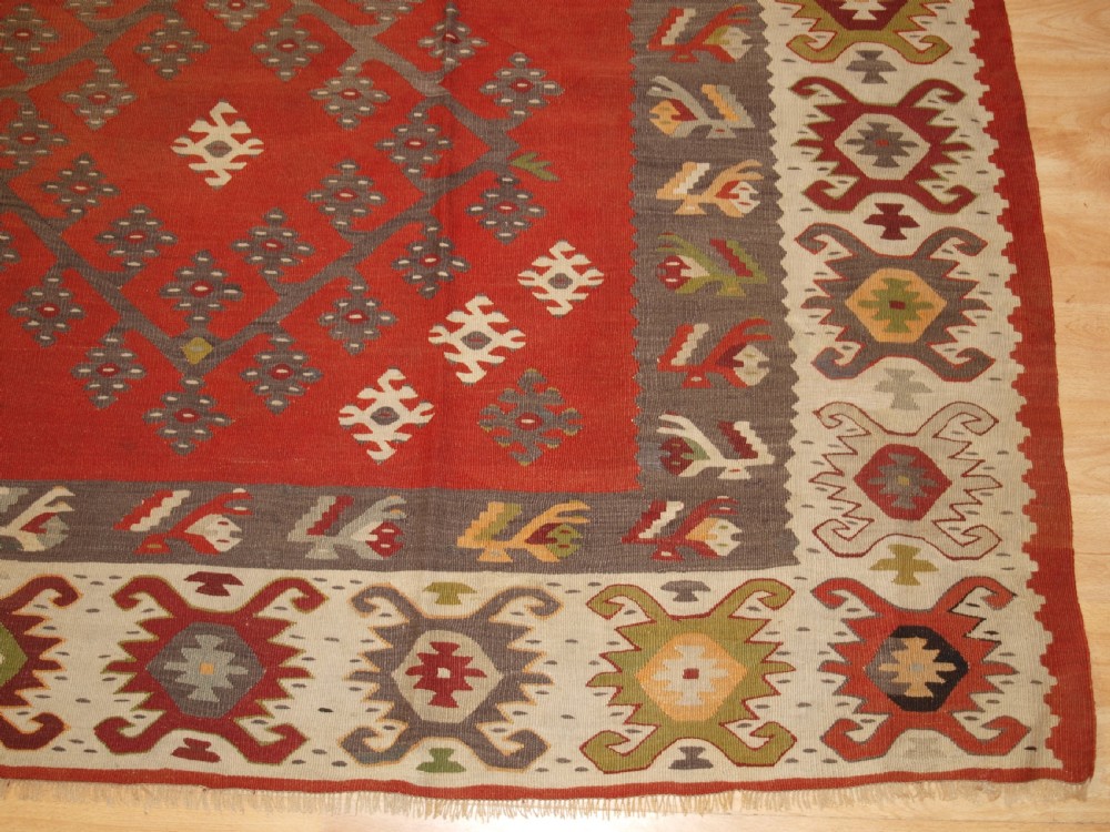 ANTIQUE SHARKOY KILIM, TRADITIONAL DESIGN AND SOFT COLOURS, CIRCA 1920. View X
