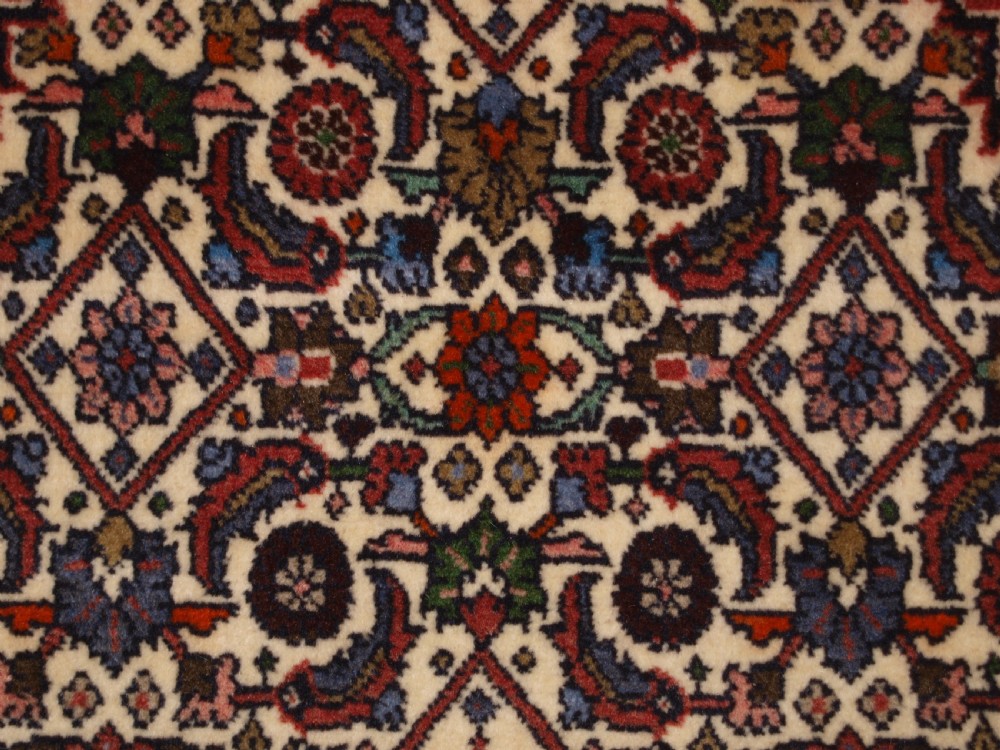 OLD HAMADAN REGION RUG OF SMALL SIZE WITH HERATI DESIGN, CIRCA 1930. View VII