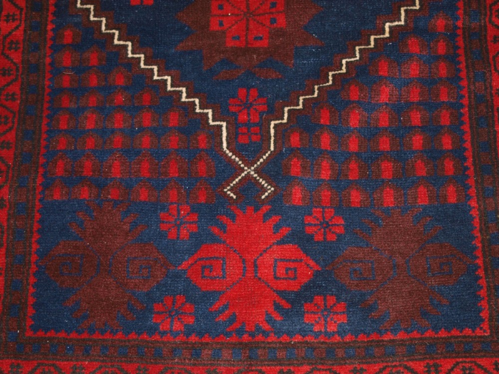 OLD TURKISH YAGCIBEDIR VILLAGE RUG, TRADITIONAL DESIGN, CIRCA 1920/30. View VII