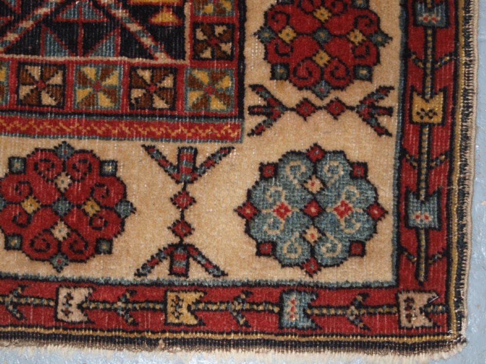 ANTIQUE CAUCASIAN TALISH RUG OF SCARCE SMALL SIZE, CIRCA 1900. View X