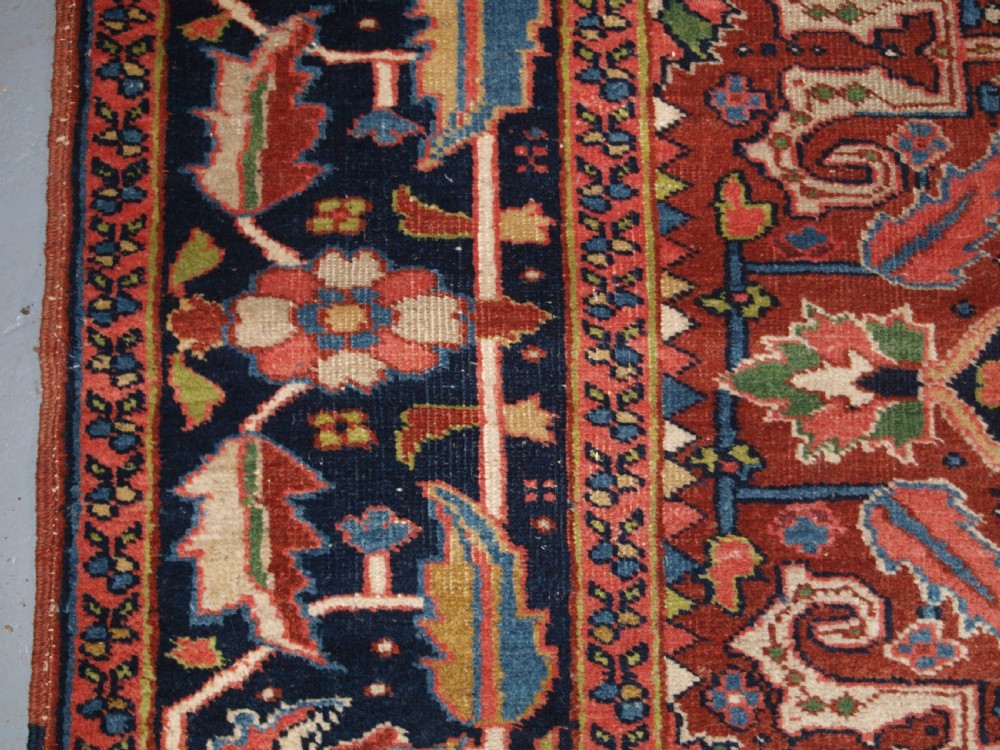 ANTIQUE HERIZ CARPET, SCARCE SMALL ROOM SIZE, CIRCA 1900/20. View VI