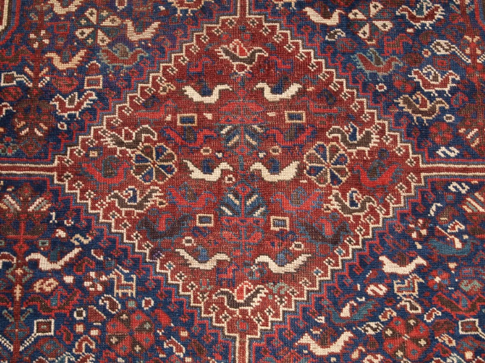 ANTIQUE KHAMSEH RUG WITH ALL OVER CHICKEN DESIGN, CIRCA 1900/20. View XI