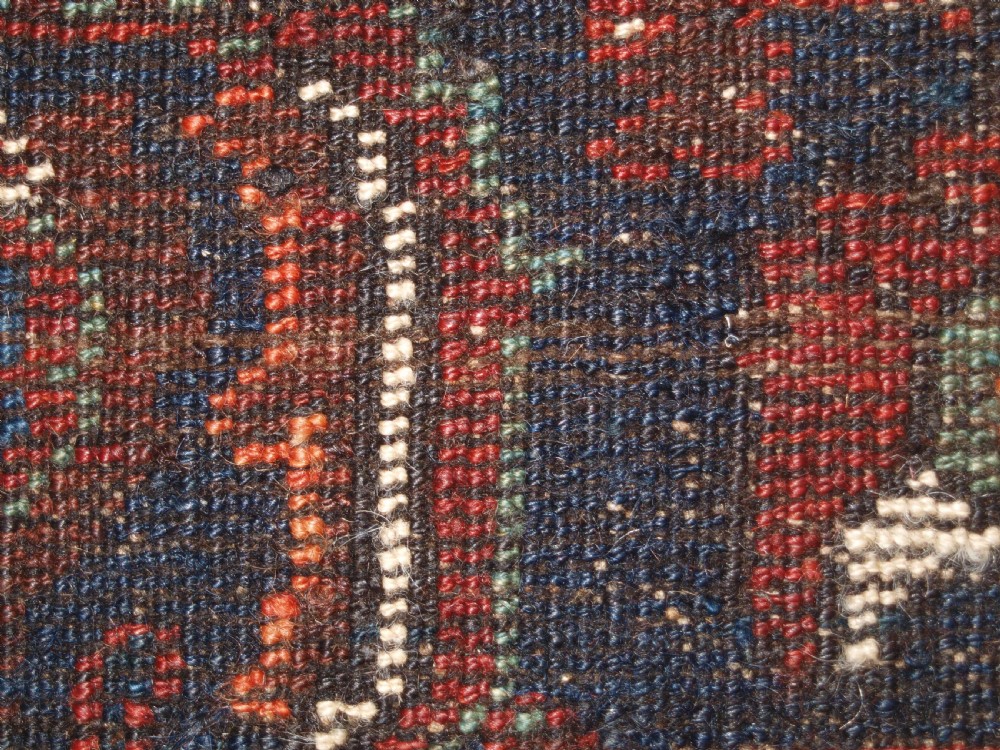ANTIQUE KHAMSEH BAHARLU TRIBAL RUG, SINGLE MEDALLION, CIRCA 1900/20. View XIV