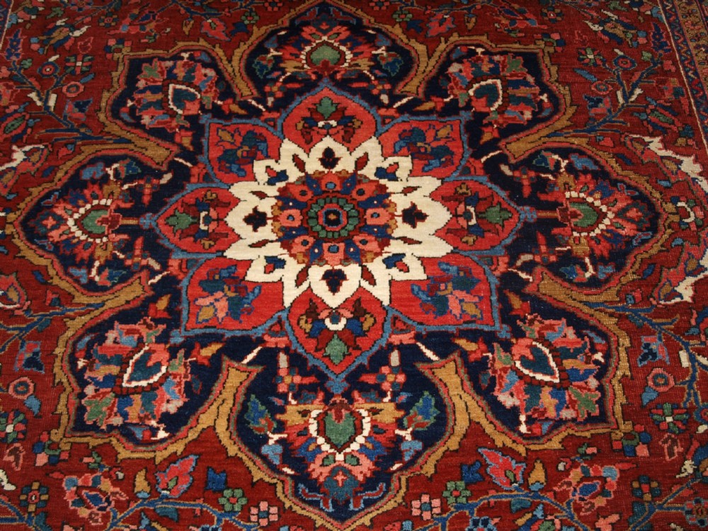 ANTIQUE AHAR HERIZ CARPET, CLASSIC DESIGN, SUPERB CONDITION, CIRCA 1900/20. View IX