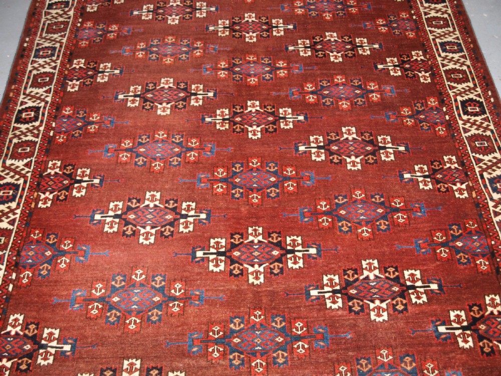 ANTIQUE YOMUT TURKMEN MAIN CARPET, KEPSE GUL DESIGN, CIRCA 1860. View IV