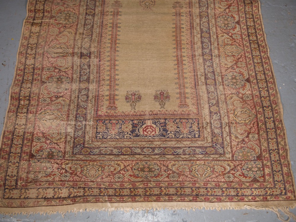 ANTIQUE TURKISH GHIORDES PRAYER RUG, CLASSIC DESIGN, 2ND HALF 19TH CENTURY. View V
