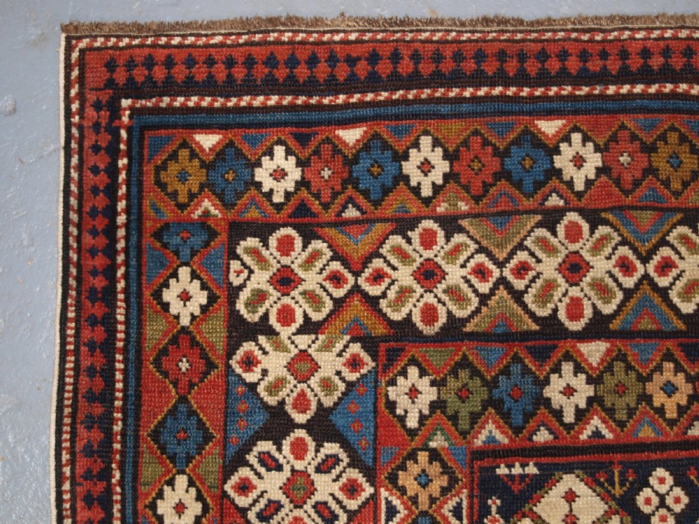 ANTIQUE CAUCASIAN RUG KUBA REGION, SCARCE CHICHI DESIGN, CIRCA 1890. View VI
