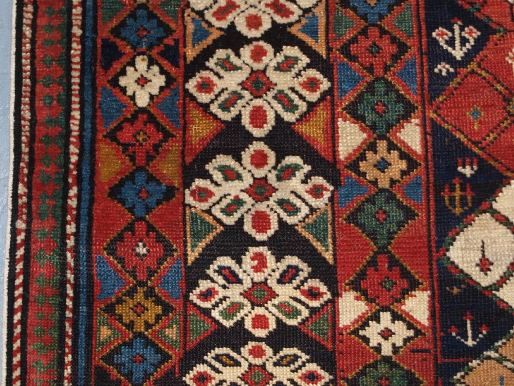 ANTIQUE CAUCASIAN RUG KUBA REGION, SCARCE CHICHI DESIGN, CIRCA 1890. View VII