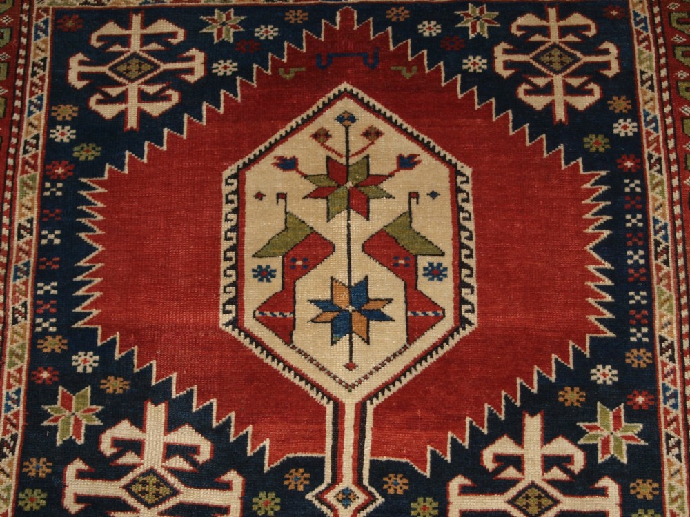 ANTIQUE CAUCASIAN RUG, SHIRVAN MEDALLION DESIGN, CIRCA 1890. View VIII