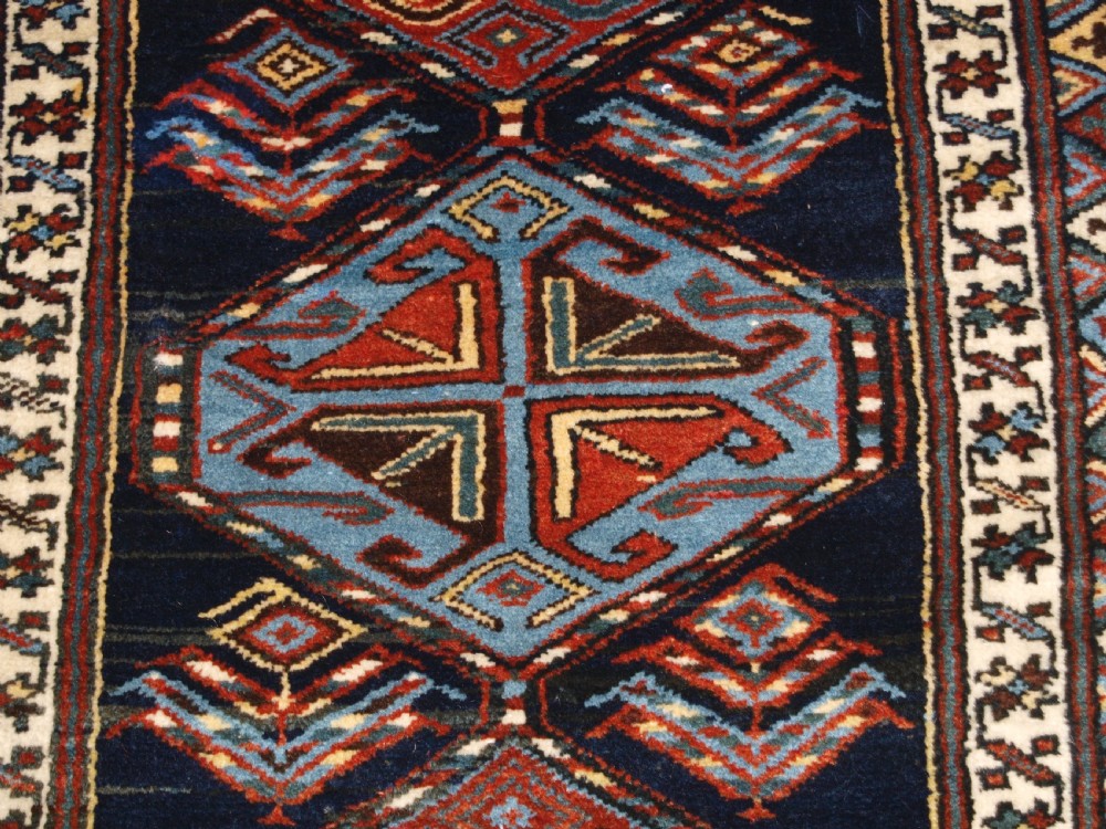 ANTIQUE KURDISH RUNNER, LONG LENGTH, EXCELLENT CONDITION, CIRCA 1920. View XI