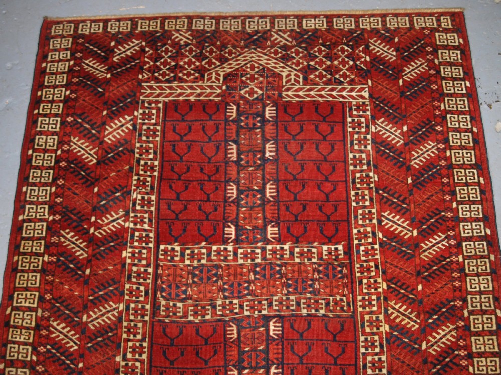 ANTIQUE TEKKE TURKMEN ENSI WITH SUPERB COLOUR, CIRCA 1880. View III