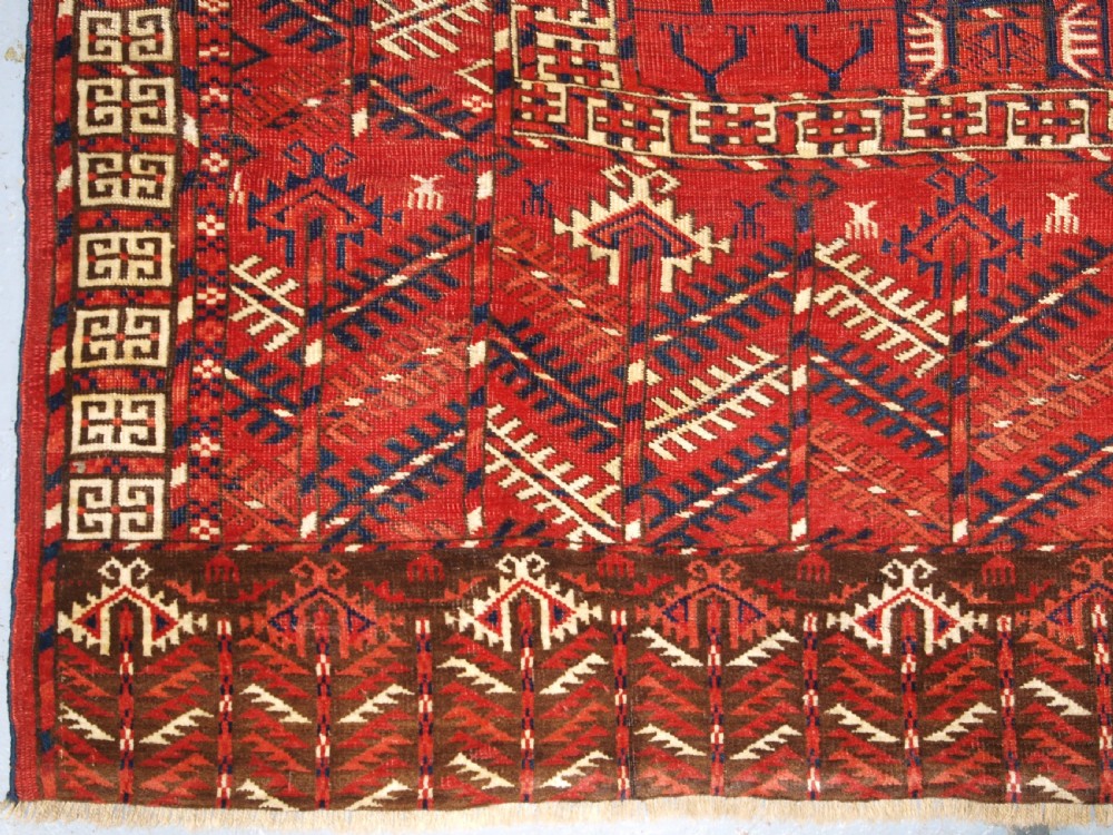 ANTIQUE TEKKE TURKMEN ENSI WITH SUPERB COLOUR, CIRCA 1880. View XI