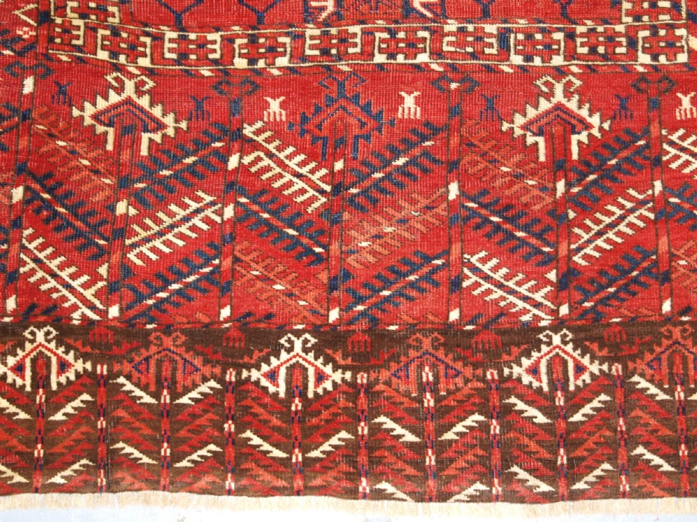 ANTIQUE TEKKE TURKMEN ENSI WITH SUPERB COLOUR, CIRCA 1880. View XII