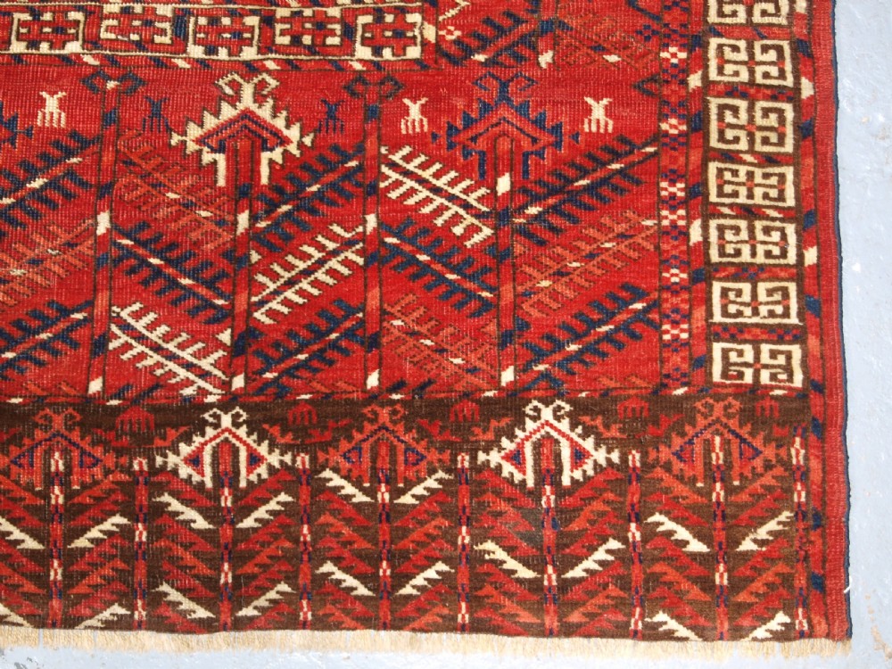 ANTIQUE TEKKE TURKMEN ENSI WITH SUPERB COLOUR, CIRCA 1880. View XIII