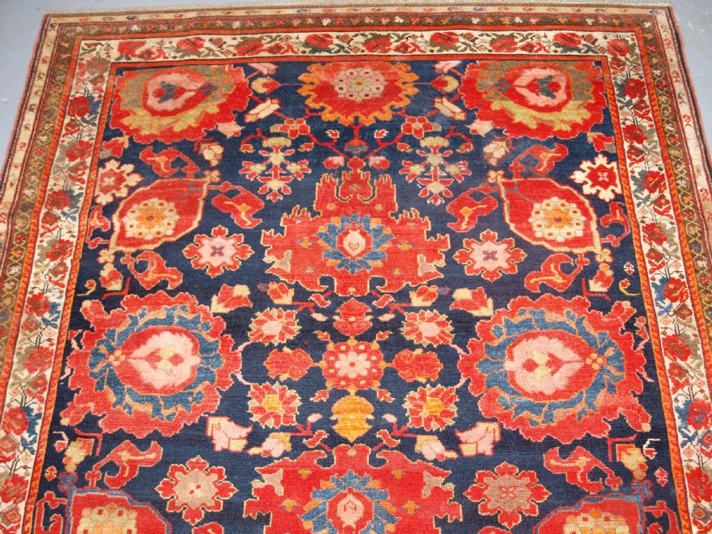 ANTIQUE MALAYER RUG, VERY FINE WEAVE WITH HARSHANG DESIGN, CIRCA 1900. View III