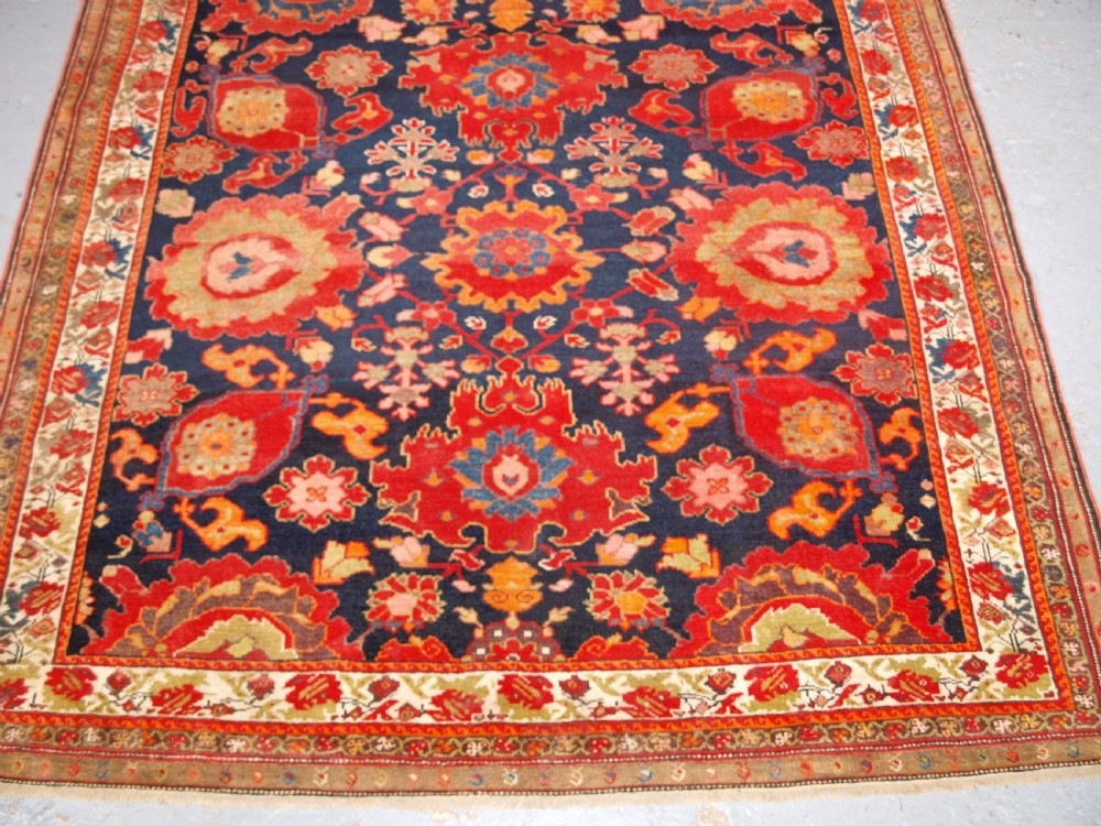 ANTIQUE MALAYER RUG, VERY FINE WEAVE WITH HARSHANG DESIGN, CIRCA 1900. View V
