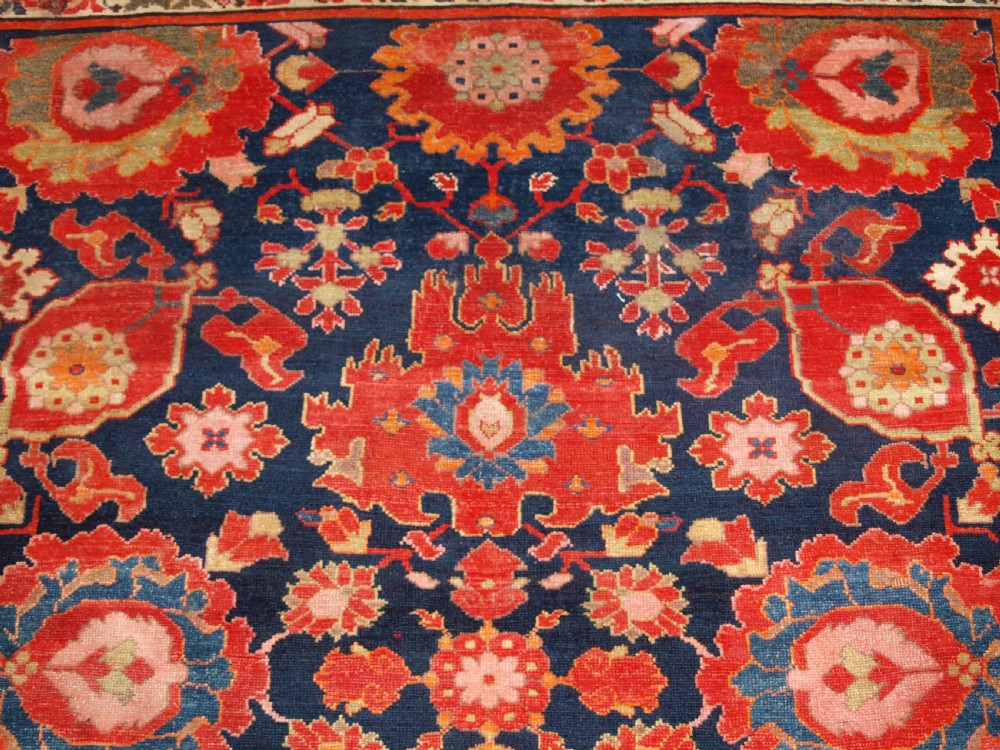 ANTIQUE MALAYER RUG, VERY FINE WEAVE WITH HARSHANG DESIGN, CIRCA 1900. View VIII