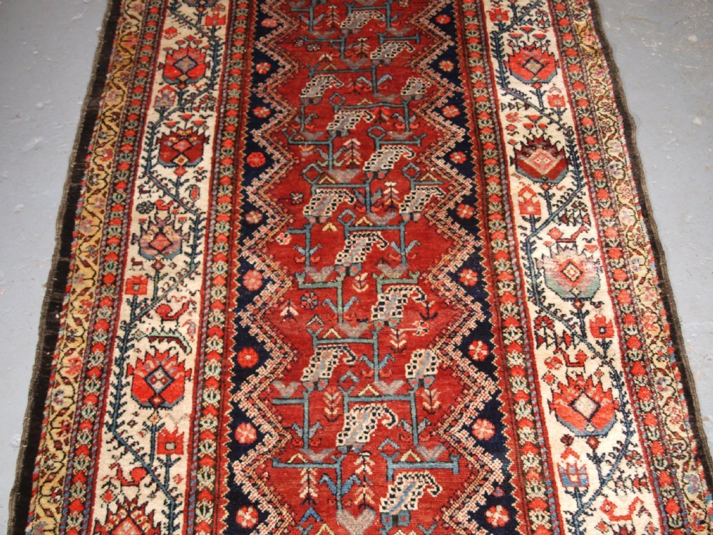 ANTIQUE MALAYER RUNNER OF LARGE SIZE, COUNTRY HOUSE STYLE, CIRCA 1900/20. View III